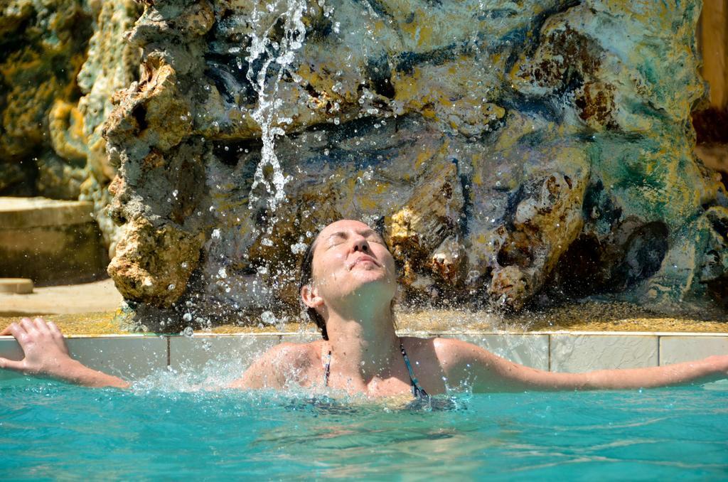 Reddoorz Plus @ Sla Divina Panglao Bohol Eksteriør billede